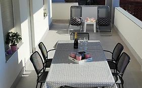 Apartman Emily, 6 Plus 2 Guests, Newly Refurbished